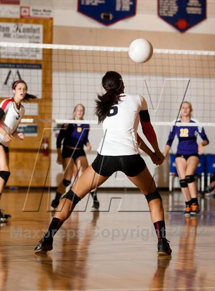 Thumbnail 3 in Bret Harte @ Modesto Christian photogallery.