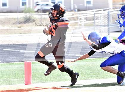 Thumbnail 2 in Questa @ Taos photogallery.