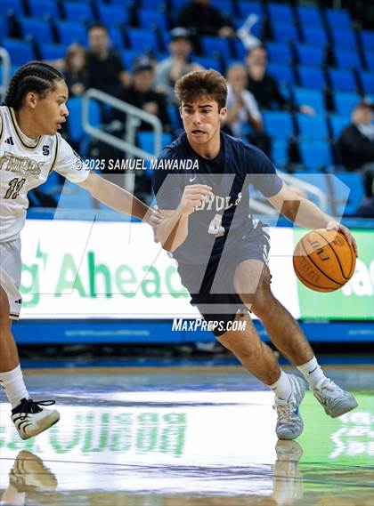 Thumbnail 3 in Loyola vs Servite photogallery.