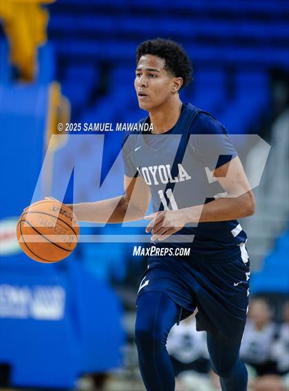 Thumbnail 1 in Loyola vs Servite photogallery.