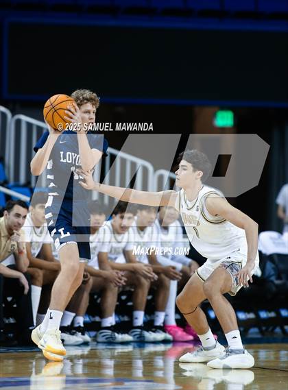 Thumbnail 3 in Loyola vs Servite photogallery.