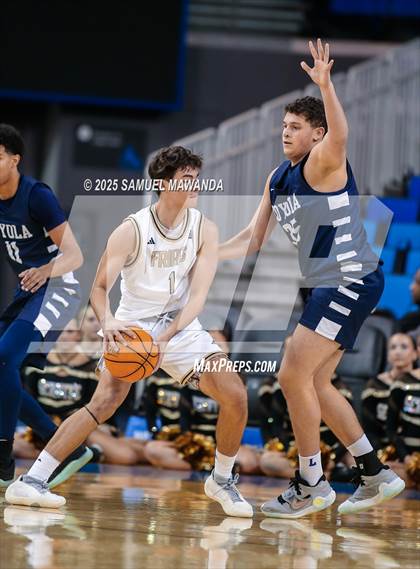 Thumbnail 3 in Loyola vs Servite photogallery.