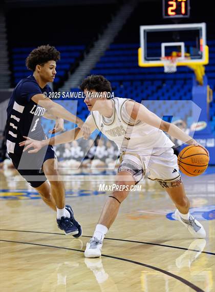 Thumbnail 2 in Loyola vs Servite photogallery.