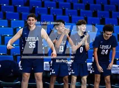 Thumbnail 2 in Loyola vs Servite photogallery.