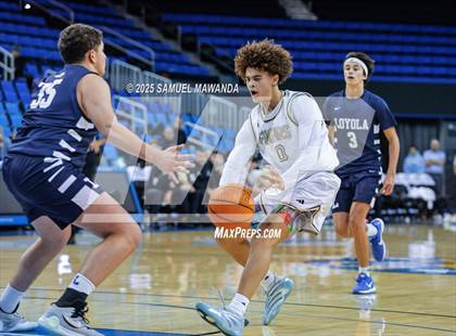 Thumbnail 2 in Loyola vs Servite photogallery.