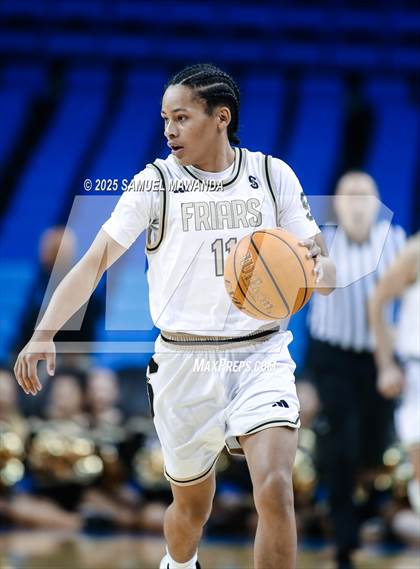 Thumbnail 3 in Loyola vs Servite photogallery.