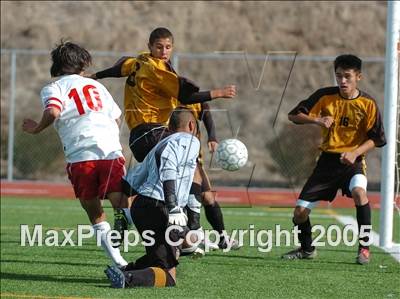 Thumbnail 1 in Oakdale vs Buhach Colony (D3 Section Final) photogallery.