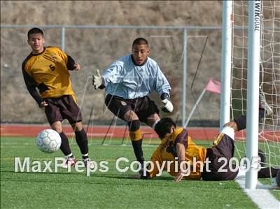 Thumbnail 3 in Oakdale vs Buhach Colony (D3 Section Final) photogallery.