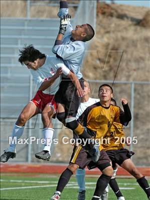 Thumbnail 3 in Oakdale vs Buhach Colony (D3 Section Final) photogallery.