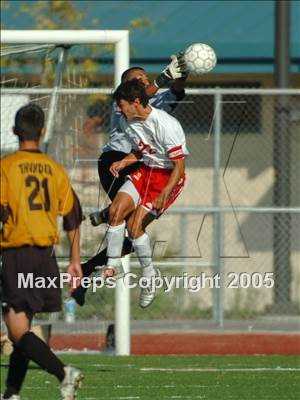 Thumbnail 1 in Oakdale vs Buhach Colony (D3 Section Final) photogallery.