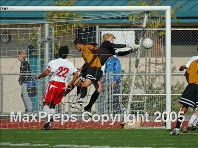 Thumbnail 2 in Oakdale vs Buhach Colony (D3 Section Final) photogallery.