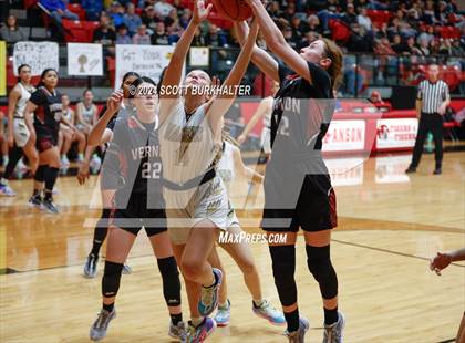 Thumbnail 2 in Comanche vs. Vernon photogallery.