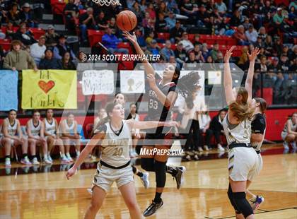 Thumbnail 1 in Comanche vs. Vernon photogallery.