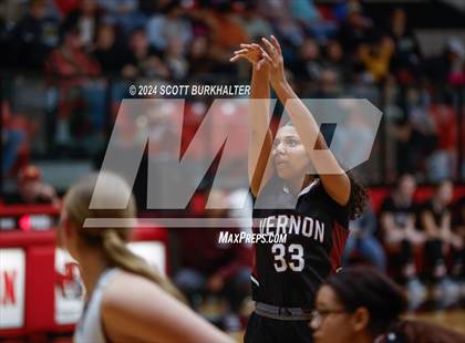 Thumbnail 1 in Comanche vs. Vernon photogallery.