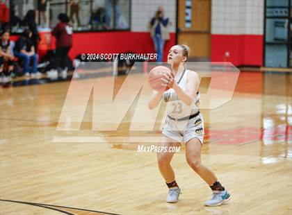 Thumbnail 1 in Comanche vs. Vernon photogallery.
