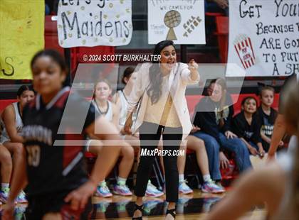 Thumbnail 3 in Comanche vs. Vernon photogallery.
