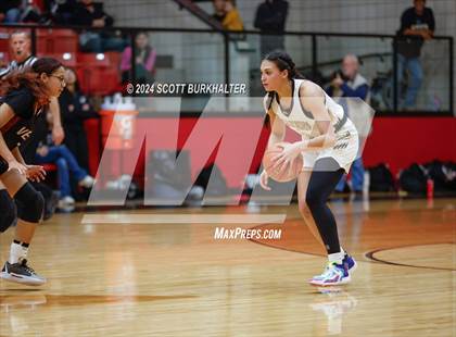 Thumbnail 1 in Comanche vs. Vernon photogallery.