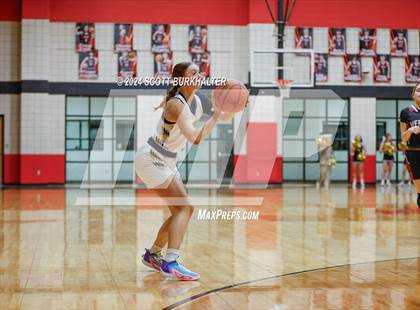 Thumbnail 2 in Comanche vs. Vernon photogallery.