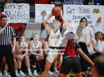 Thumbnail 3 in Comanche vs. Vernon photogallery.