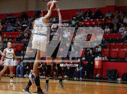 Thumbnail 1 in Comanche vs. Vernon photogallery.