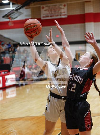 Thumbnail 3 in Comanche vs. Vernon photogallery.