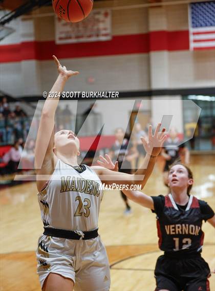 Thumbnail 3 in Comanche vs. Vernon photogallery.