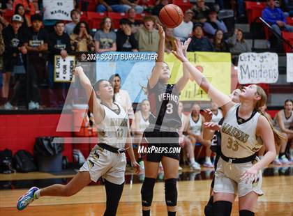 Thumbnail 2 in Comanche vs. Vernon photogallery.
