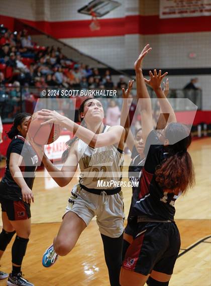 Thumbnail 1 in Comanche vs. Vernon photogallery.