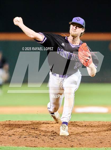 Thumbnail 2 in Kingwood Park vs. Liberty Hill (UIL Baseball 5A D2 Semifinal) photogallery.