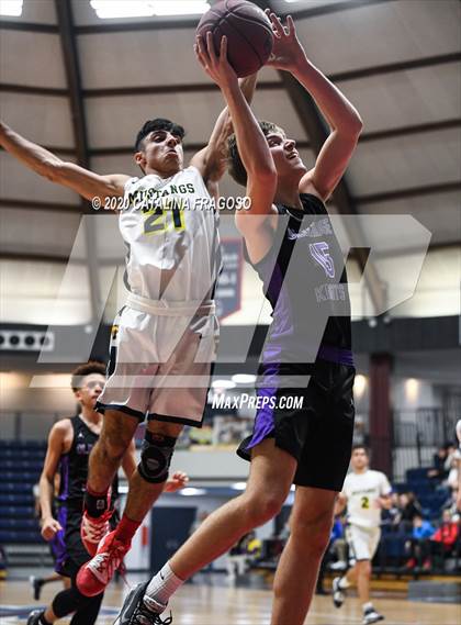 Thumbnail 2 in Old Bridge vs Marlboro (Shore Classic Showcase) photogallery.