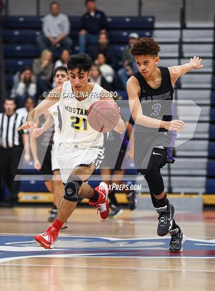 Thumbnail 2 in Old Bridge vs Marlboro (Shore Classic Showcase) photogallery.