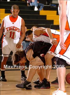 Thumbnail 1 in Bella Vista vs. Roseville (The Common Good Classic) photogallery.