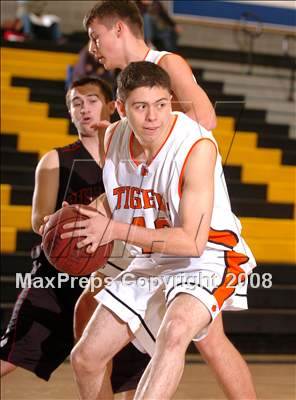 Thumbnail 2 in Bella Vista vs. Roseville (The Common Good Classic) photogallery.