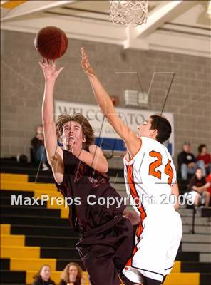 Thumbnail 2 in Bella Vista vs. Roseville (The Common Good Classic) photogallery.