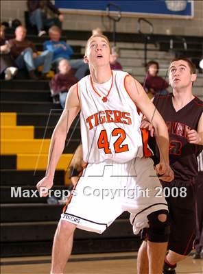 Thumbnail 3 in Bella Vista vs. Roseville (The Common Good Classic) photogallery.