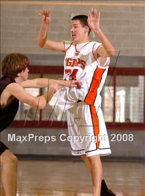 Thumbnail 1 in Bella Vista vs. Roseville (The Common Good Classic) photogallery.