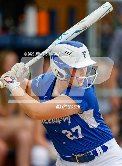 Thumbnail 2 in Freeburg vs Breese Central ( IHSA Class 2A Regional Championship)  photogallery.