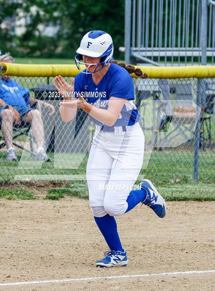 Thumbnail 3 in Freeburg vs Breese Central ( IHSA Class 2A Regional Championship)  photogallery.