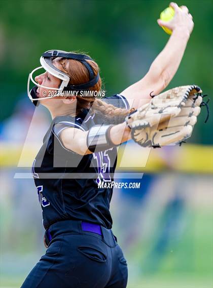 Thumbnail 1 in Freeburg vs Breese Central ( IHSA Class 2A Regional Championship)  photogallery.