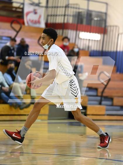 Thumbnail 3 in Thomas Jefferson @ Chaparral (Cherry Creek Holiday Classic) photogallery.