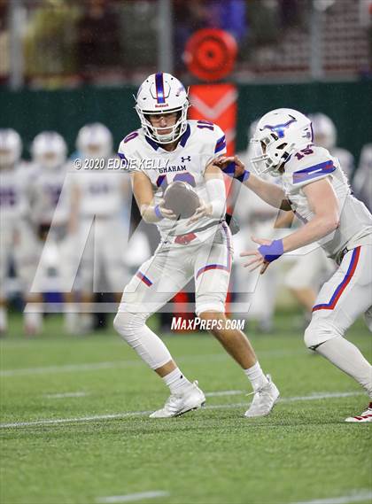 Thumbnail 2 in Aubrey @ Graham (UIL 4A Regional Semifinal Playoff) photogallery.
