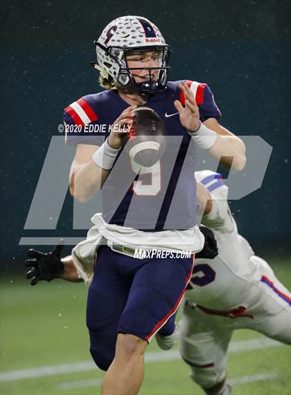 Thumbnail 2 in Aubrey @ Graham (UIL 4A Regional Semifinal Playoff) photogallery.
