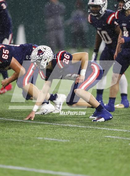 Thumbnail 3 in Aubrey @ Graham (UIL 4A Regional Semifinal Playoff) photogallery.