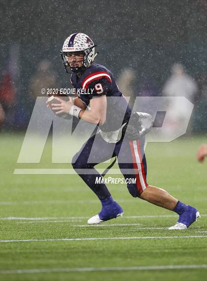 Thumbnail 2 in Aubrey @ Graham (UIL 4A Regional Semifinal Playoff) photogallery.