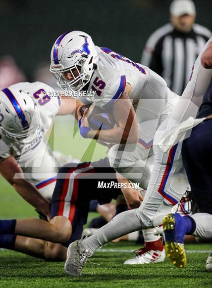 Thumbnail 2 in Aubrey @ Graham (UIL 4A Regional Semifinal Playoff) photogallery.