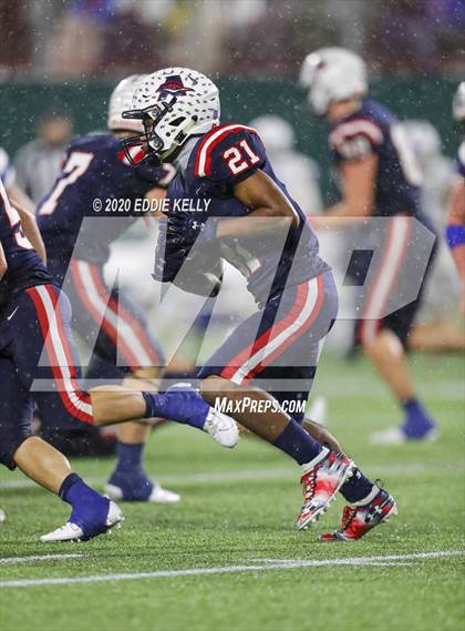 Thumbnail 3 in Aubrey @ Graham (UIL 4A Regional Semifinal Playoff) photogallery.