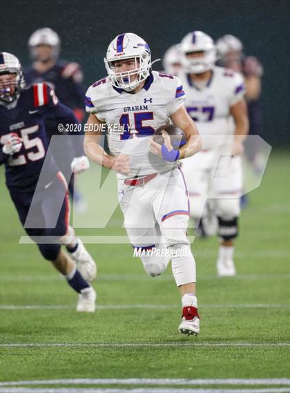 Thumbnail 2 in Aubrey @ Graham (UIL 4A Regional Semifinal Playoff) photogallery.