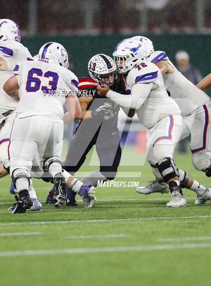 Thumbnail 3 in Aubrey @ Graham (UIL 4A Regional Semifinal Playoff) photogallery.