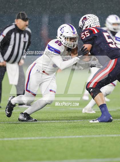 Thumbnail 3 in Aubrey @ Graham (UIL 4A Regional Semifinal Playoff) photogallery.