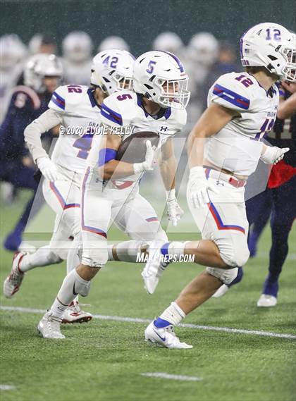 Thumbnail 1 in Aubrey @ Graham (UIL 4A Regional Semifinal Playoff) photogallery.